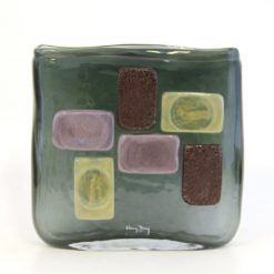 Vase à décor géométrique