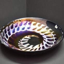 Coupe plate noire en verre de Murano